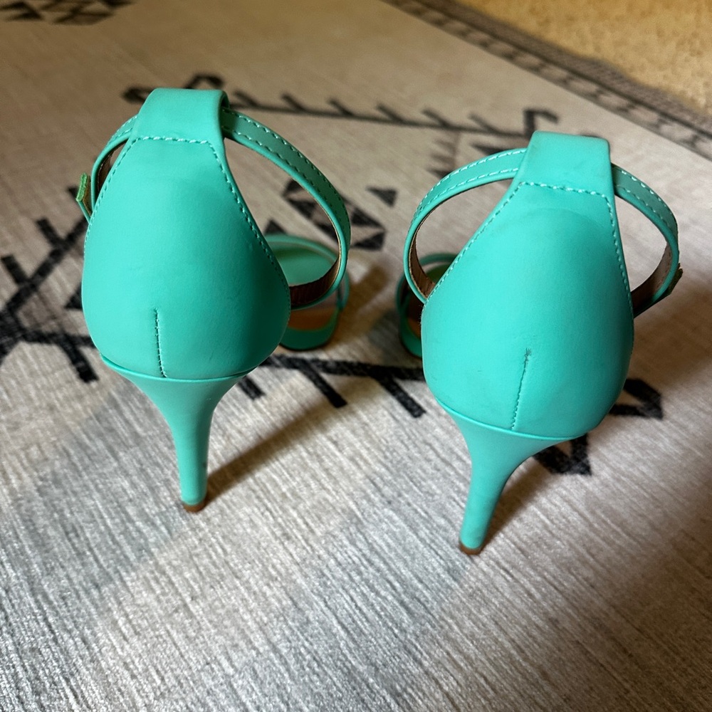 Mix No. 6 Green Strappy Stilettos - Picture 4 of 6